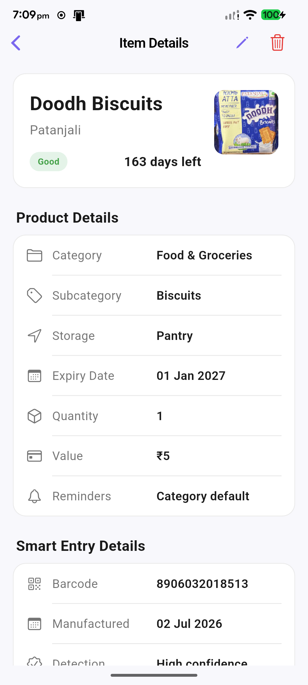 Use Before item detail screen showing expiry date, reminders, and product info